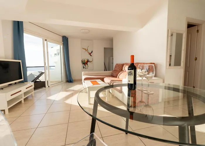 شقة Club Villamar Exclusive Beachfront Penthouse *